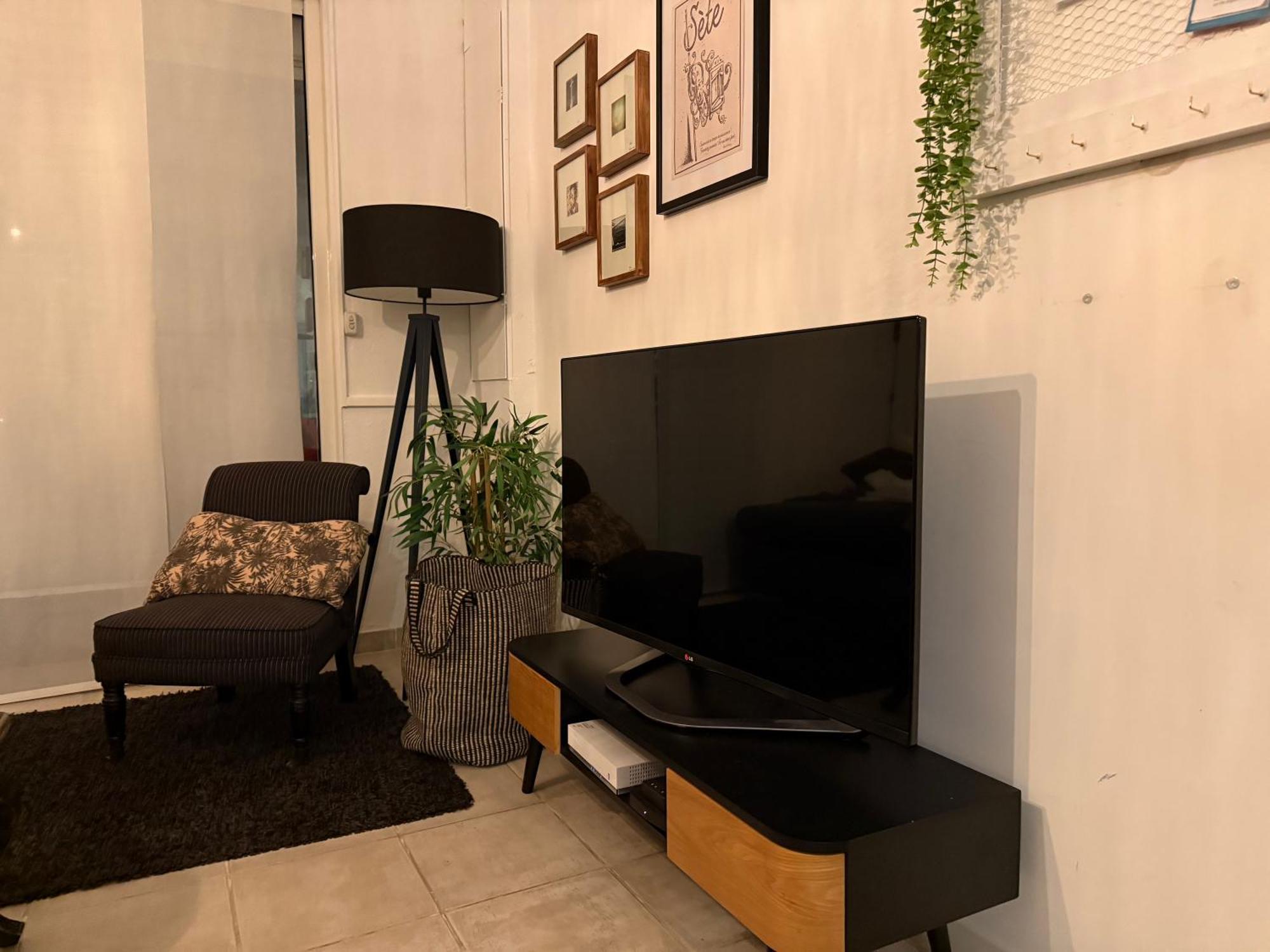 Le J&J Appartement Spacieux Climatise En Centre Ville Sète Zewnętrze zdjęcie
